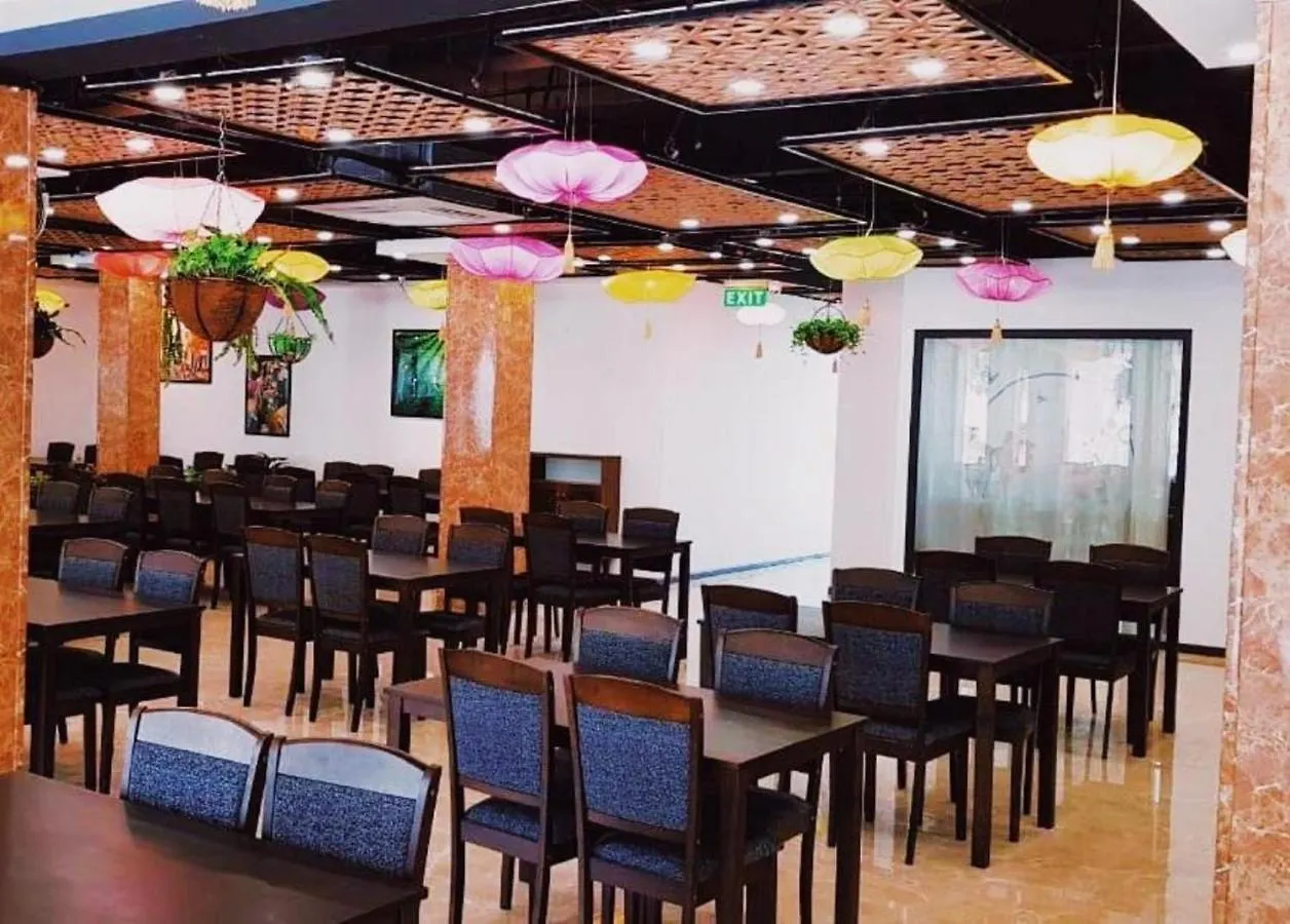 Sen Lake View Yangon Hotel 3*,  מיאנמר
